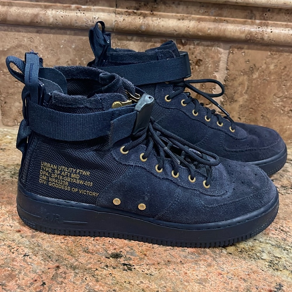 Nike Youth kids SF Air Force 1 Mid Obsidian Metallic Gold Sneakers 6.5 Y